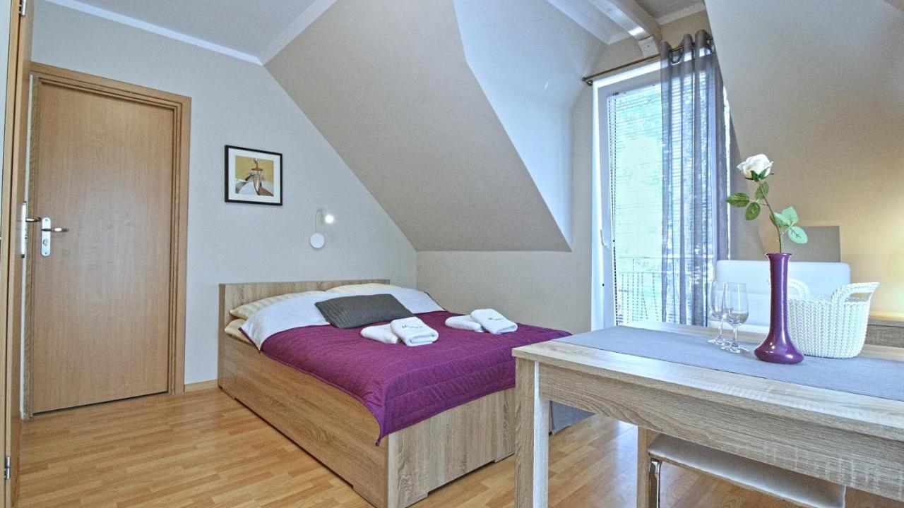 Lc Pokoje & Apartamenty Поберово Экстерьер фото